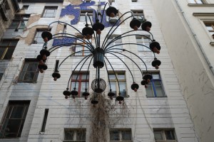 Hinterhofbeleuchtung im Prenzlauer Berg